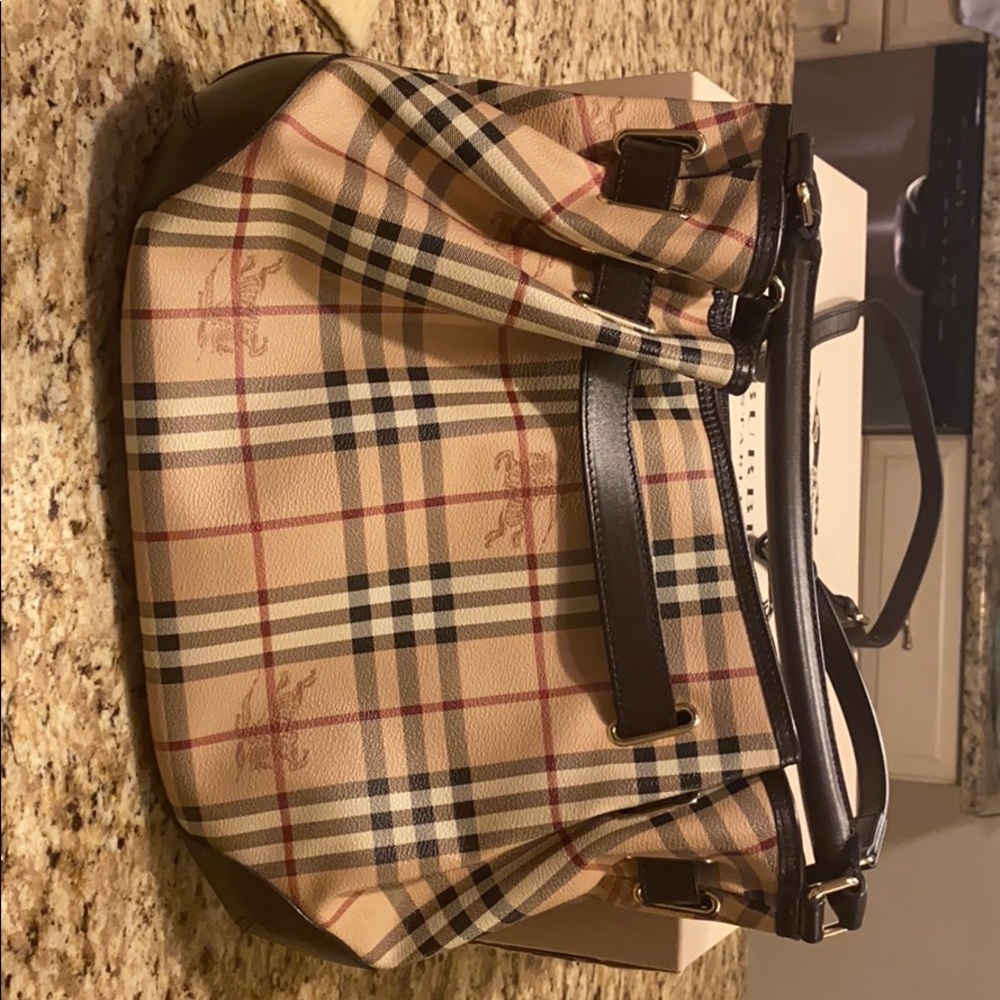 Burberry Tote - Picture 2 of 4